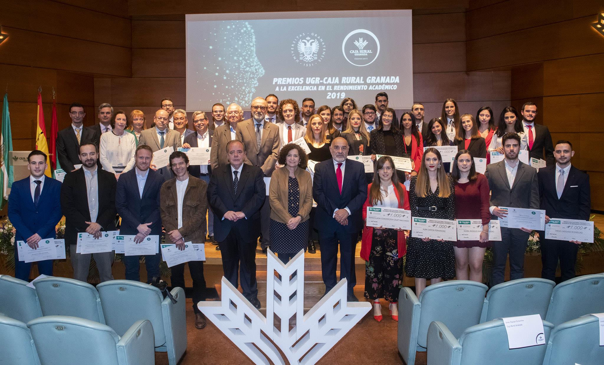 Un investigador del ibs.GRANADA recibe un premio de excelencia UGR - Caja Rural