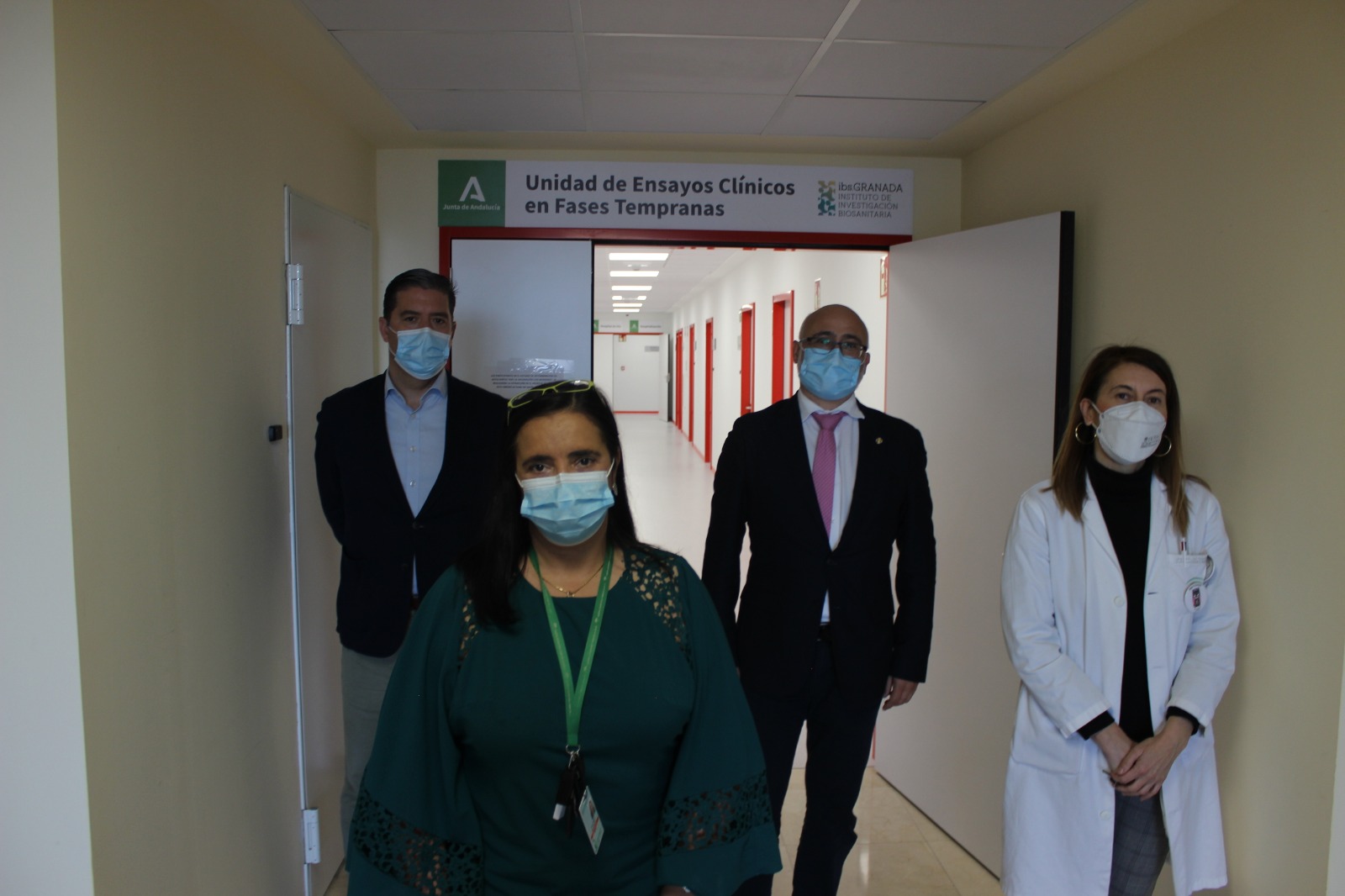 El Hospital Virgen de las Nieves estrena una unidad de ensayos clínicos que forma parte del ibs.GRANADA